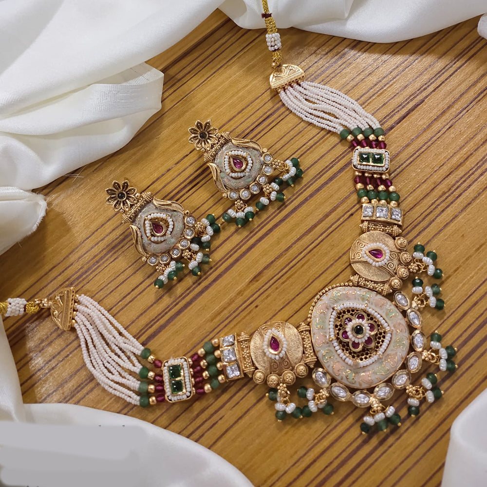 Lucentarts Jewellery Gold Plated Pota Stone And Pearls  Necklace Set
