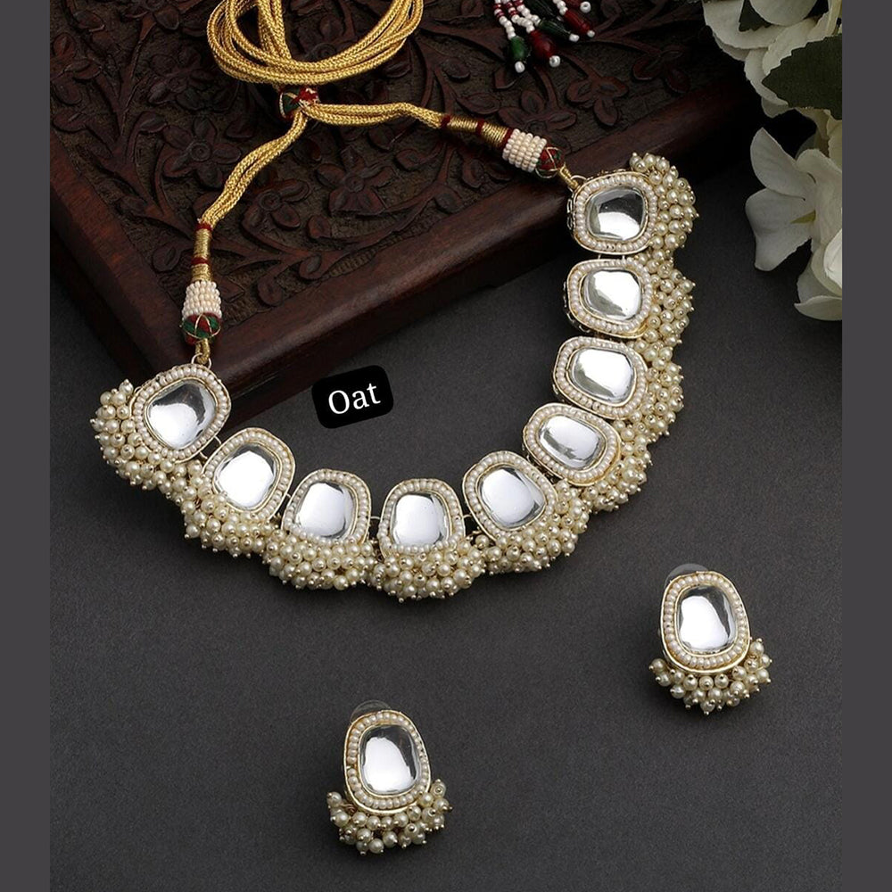 Lucentarts Jewellery Kundan Stone And Pearl Necklace Set
