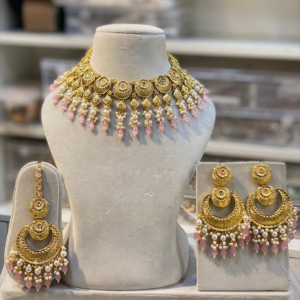 Hira Collection Kundan Necklace Set With Maang Tikka