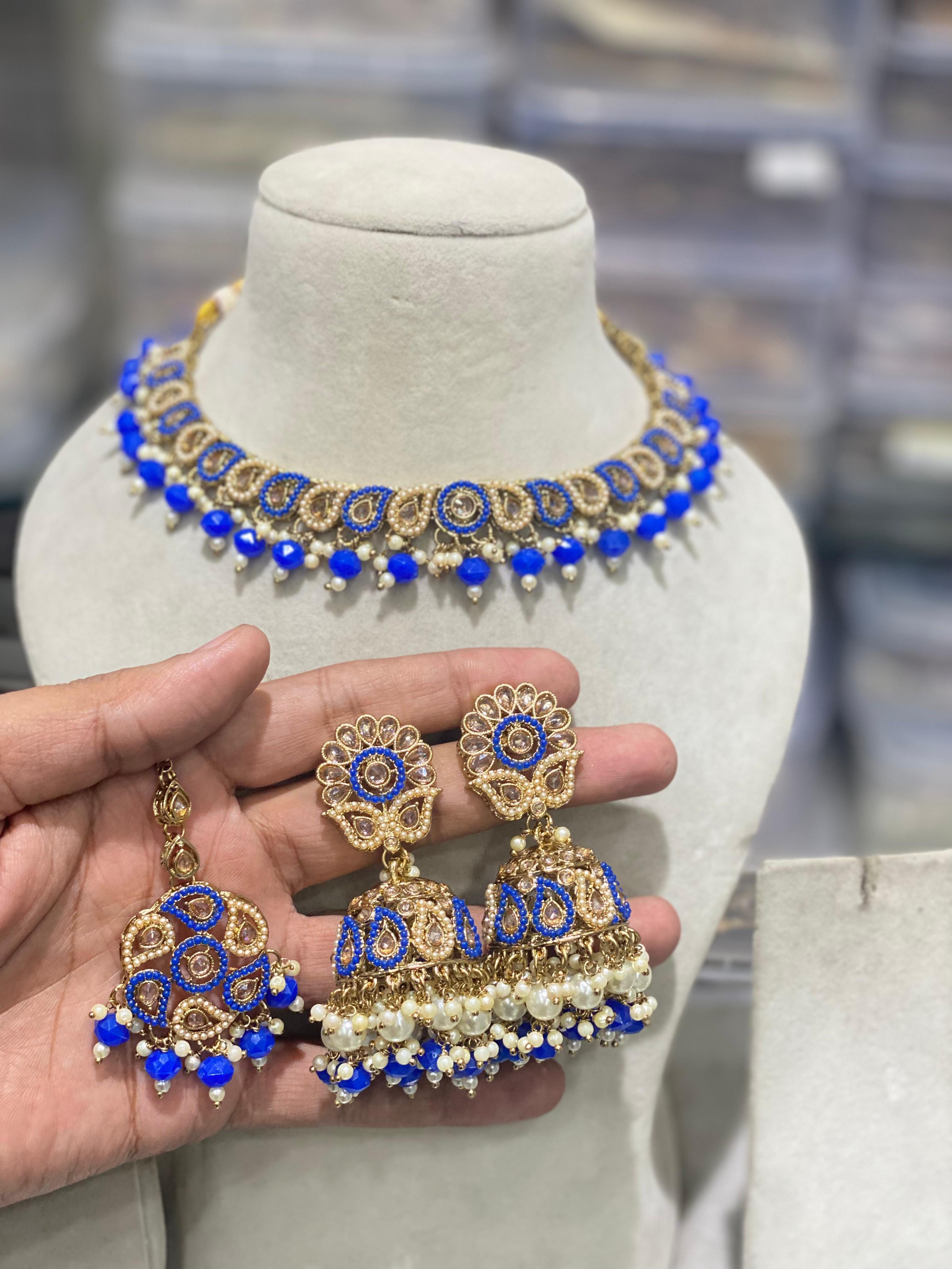 Hira Collection Pota Stone Necklace Set With Maang Tikka