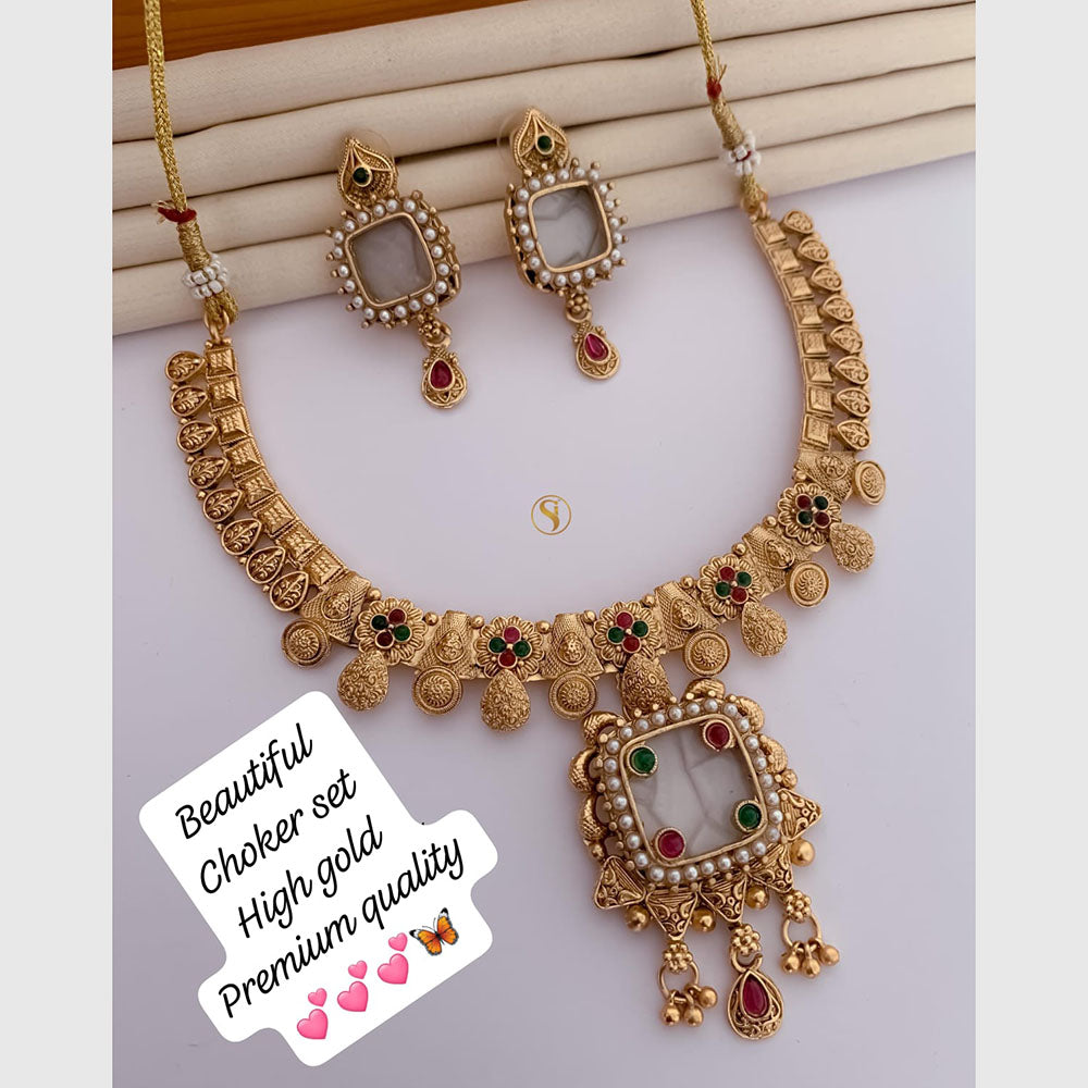 FS Collection Gold Plated Pota Stone Necklae Set