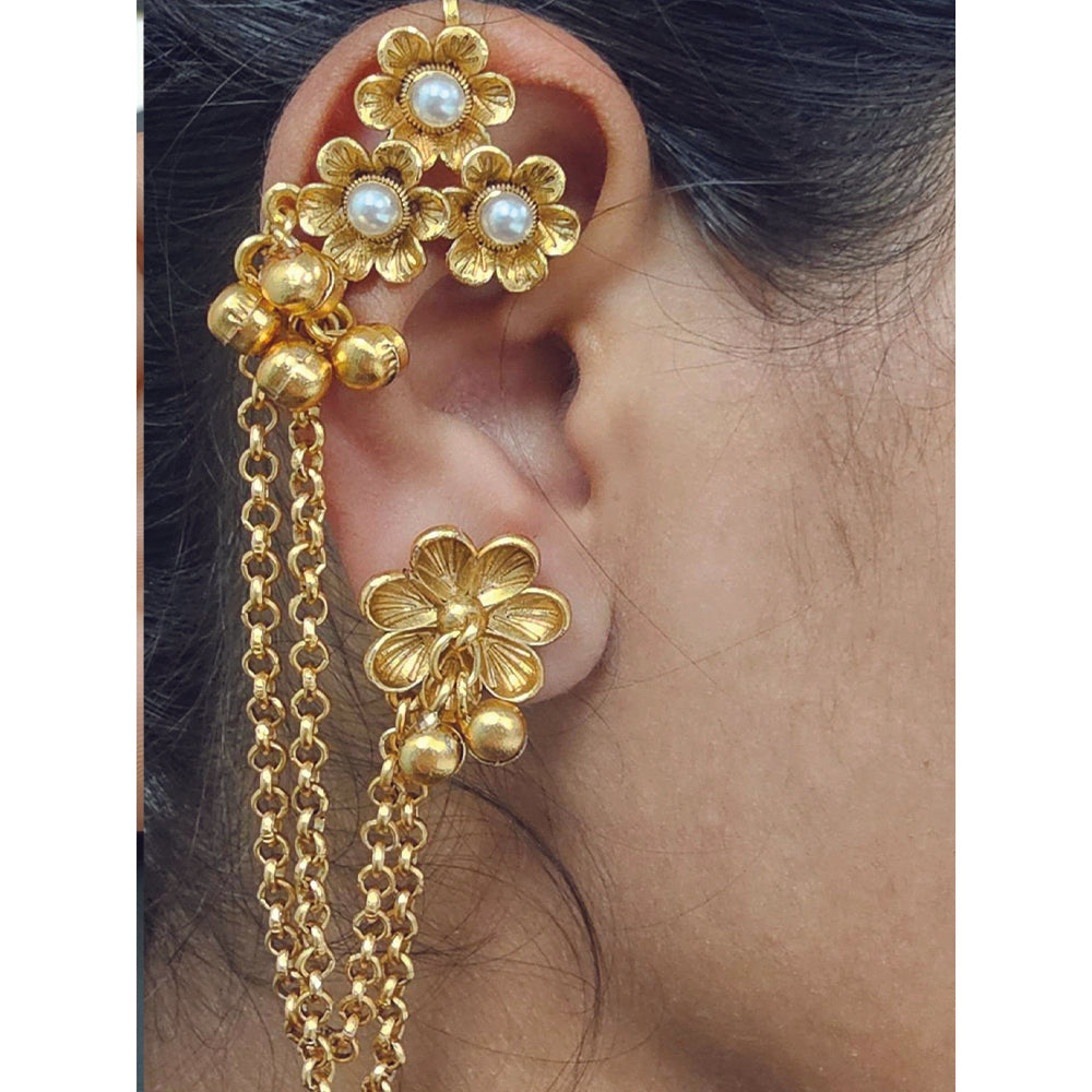 Wearhouse Fashion Gold Plated Pearl Floral Ear Cuff