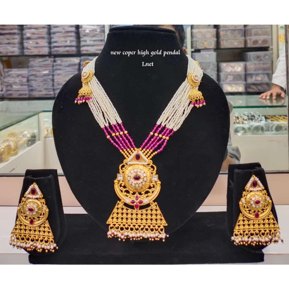 Lucentarts Jewellery Kundan Stone Choker Necklace Set