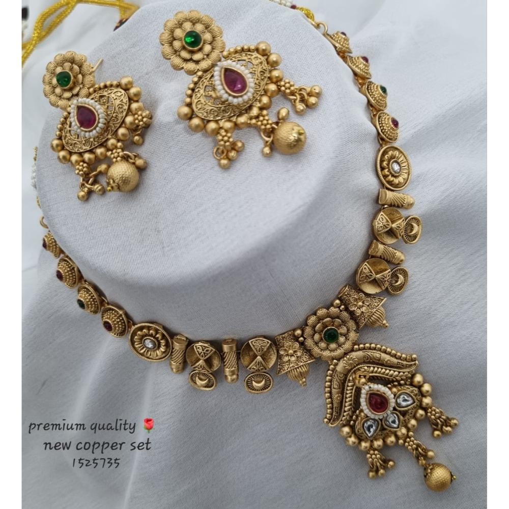 Lucentarts Jewellery Kundan Stone Copper Choker Necklace Set