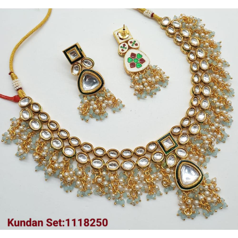 Lucentarts Jewellery Kundan Stone Choker Necklace Set